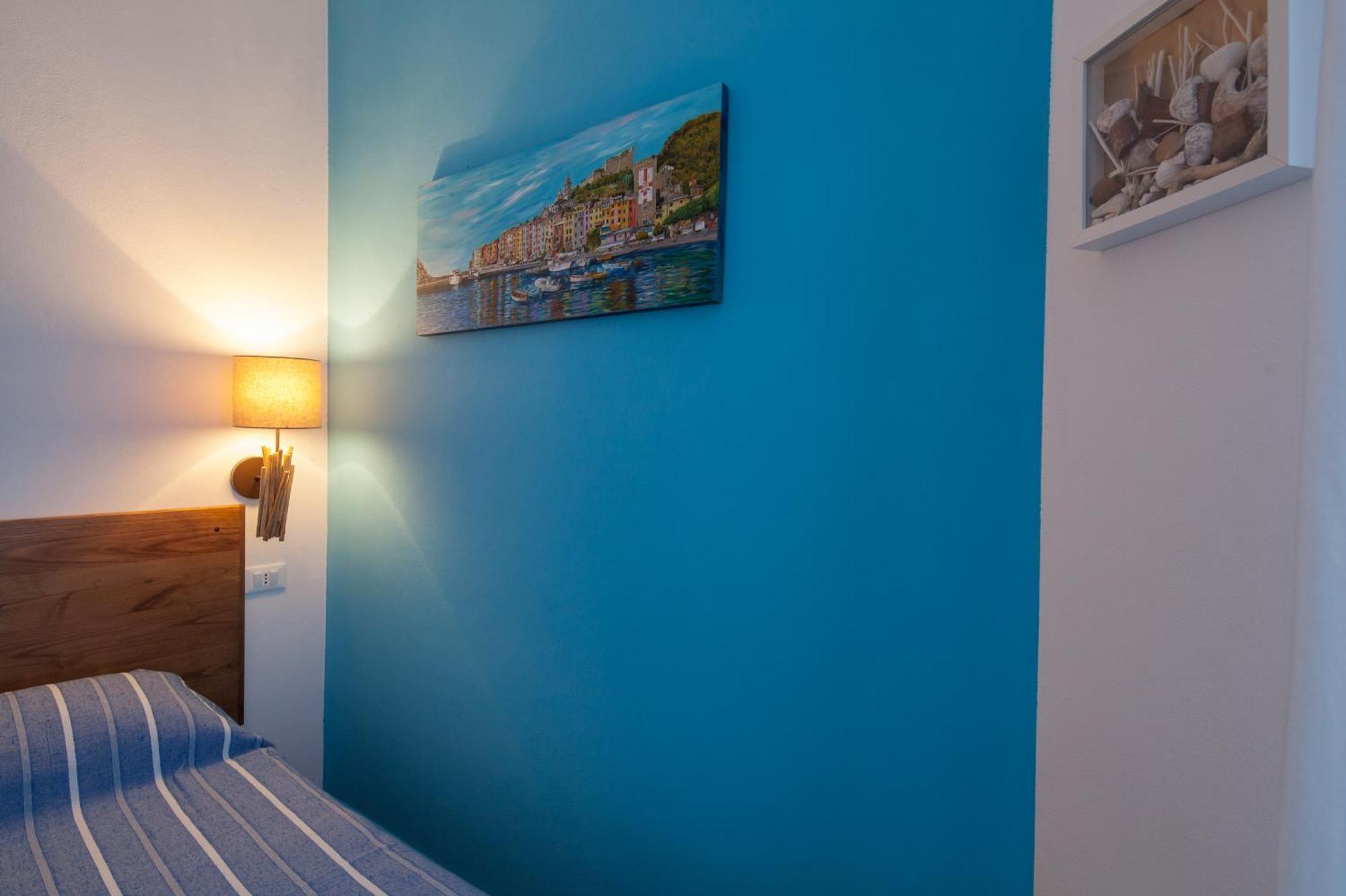 Cinque Terre Charme Rooms ลาสเปเซีย ภายนอก รูปภาพ