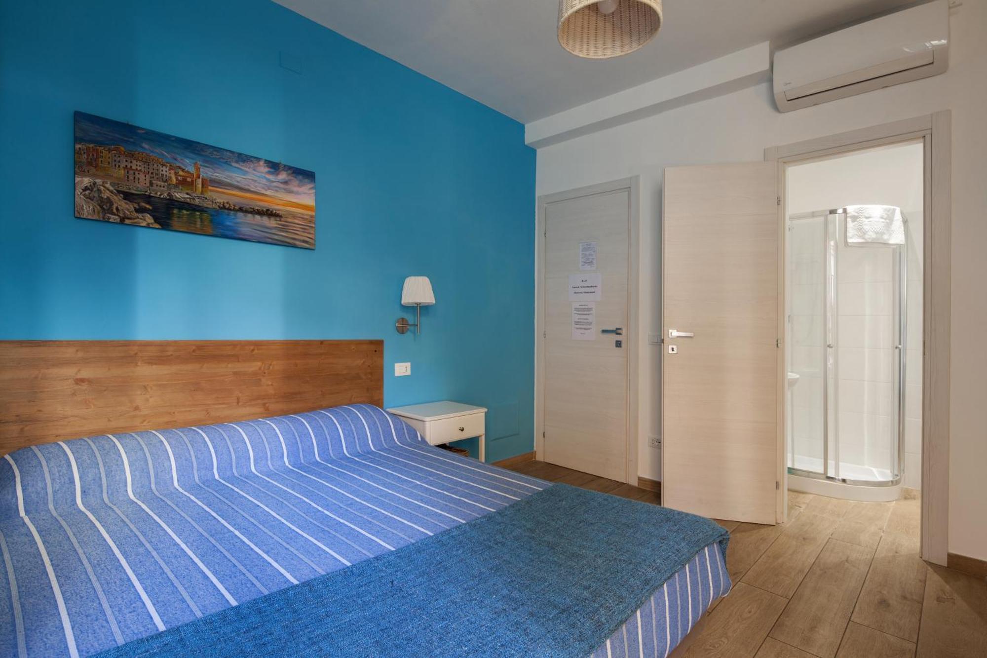 Cinque Terre Charme Rooms ลาสเปเซีย ภายนอก รูปภาพ